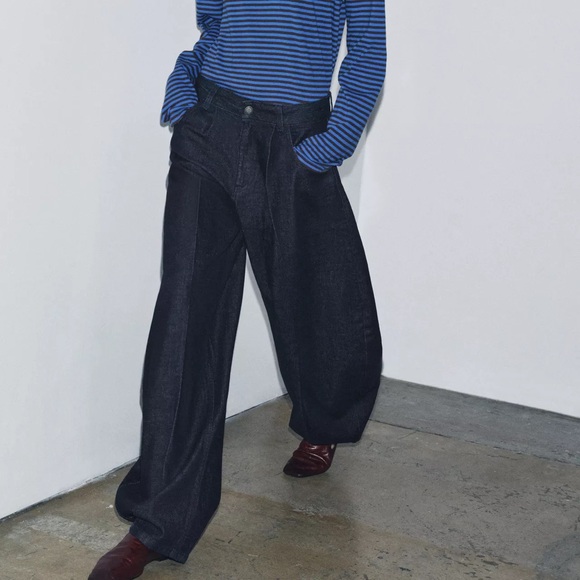 ZARA ZW COLLECTION MID-RISE BALLOON JEANS - Picture 2 of 6